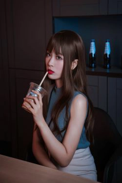 [网红COSER] 轩萧学姐 - 微醺喝醉了OL(57P)