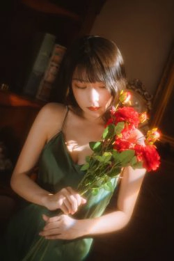 [网红COSER] 香草喵露露写真 - 杨枝甘露 绿色连衣裙(45P)