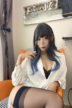 [福利COS] 动漫博主Money冷冷 - 白衬衫(84P)