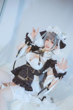 [福利COS] 阿半今天很开心 - 柴郡(38P)
