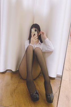 [福利COS] Coser衣衣 - OL制服(26P)