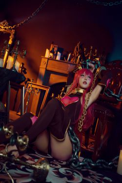 [福利COS] 动漫博主阿包也是兔娘 - Kuuka(26P)