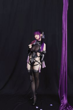 [福利COS] 幼愛youmeko - 紫流苏旗袍(35P)