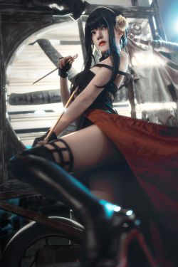 [福利COS] 桜桃喵 - 约尔(18P)