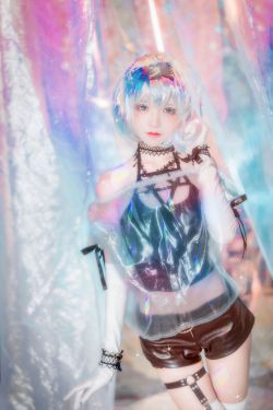 [福利COS] 桜桃喵 - 钻石(19P)