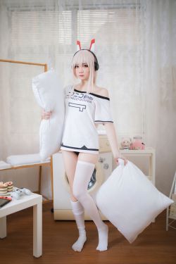 [福利COS] 焖焖碳 - 绫波 宅版本(29P)