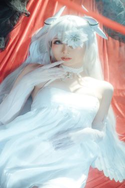 [福利COS] 焖焖碳&Tomoyo酱 - 碧蓝航线 埃姆登 双黑白夜之主(29P)