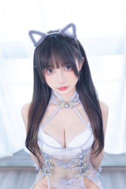 [福利COS] 萝莉神楽板真冬 之羞涩喵喵(75P)