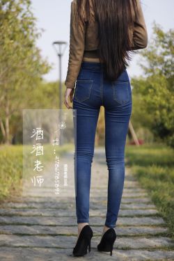 [福利COS] 酒酒老师 - 裤里丝最高图鉴(60P)