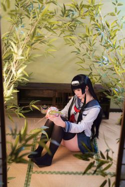 [福利COS] Coser小姐姐星之迟迟 - 莲花JK(36P)