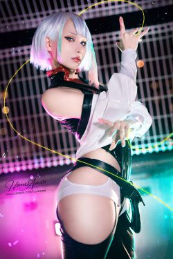 [福利COS] Hane Ame 雨波写真 - Cyberpunk Lucy(36P)