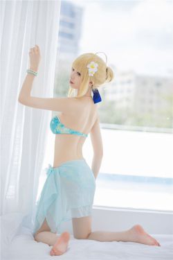 [福利COS] 动漫博主封疆疆v - 阿尔托莉雅・潘德拉贡 泳装(40P)