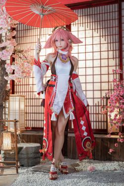 [福利COS] 樱岛嗷一 - 八重神子(20P)