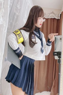 [福利COS] 萌系小姐姐-白烨-&耶米西奶露 - 风纪委员(59P)