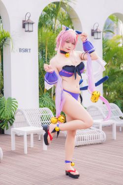 [福利COS] 贞子蜜桃 - 九月舰长 宮坂珠希泳装(30P)