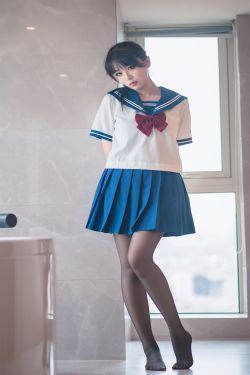 [福利COS] 轩萧学姐 - 竞泳2(88P)