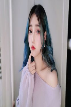 [福利COS] eloise软软 - 双拼丝袜(36P)