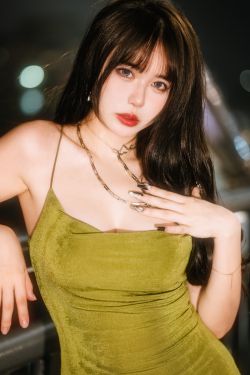 [福利COS] Tina很妖孽呀 - 绿色连衣裙(35P)