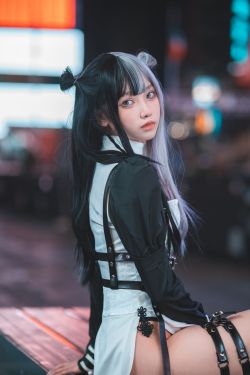 [福利COS] 动漫博主果咩酱w - 中式赛博(13P)