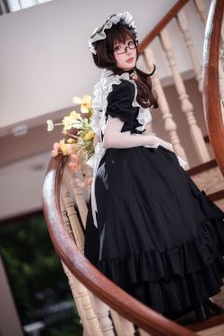 [福利COS] 动漫博主阿包也是兔娘 - 传统长裙女仆(47P)