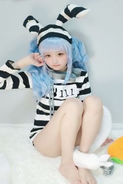 [福利COS] 千阳(ちよ) - 兔田佩可拉(14P)