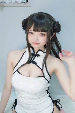 [福利COS] 千阳(ちよ) - 旗袍(15P)
