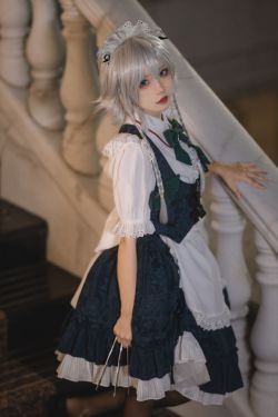 [福利COS] 花柒Hana - 星雨咲夜女仆(9P)