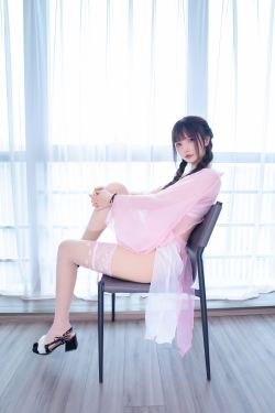 [福利COS] 萝莉神楽板真冬 之桃花潭水(75P)
