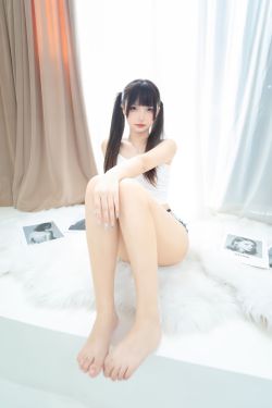 [福利COS] 萝莉神楽板真冬 之牛仔兔兔(75P)