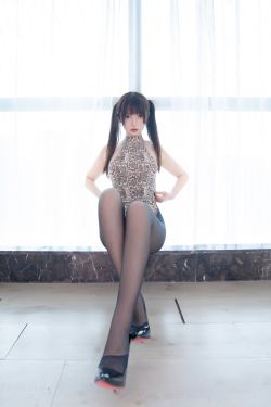 [福利COS] 萝莉神楽板真冬 之蟒纹旗袍(75P)