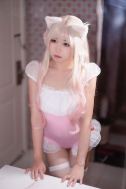 [福利COS] 咬一口兔娘 - 甜蜜暴击(25P)-COS