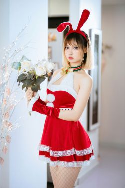 [福利COS] 洛桑w伊梓 - 网袜丝带兔兔(46P)-COS