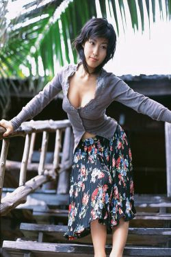 佐藤寛子《Secret Love》 [YS Web] Vol.116(66P)