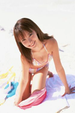 山本梓《A to Z AZUのすべて》 [YS Web] Vol.122(81P)