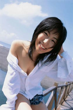 佐藤寛子《Lights,Camera,Action》 [YS Web] Vol.137(72P)