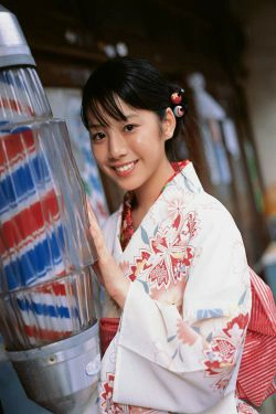 夏帆Kaho《中学生最后の夏休み、思い出いっぱ？？!!》 [YS Web] Vol.176(24P)