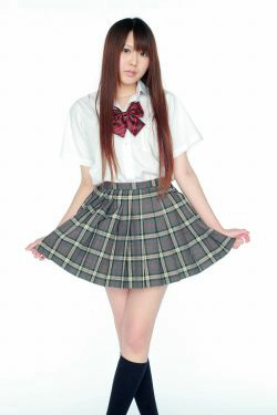 Momo Shirakawa 白川桃《乙女学院 “桃ロリ娘”入学!!》 [YS Web] Vol.309(41P)