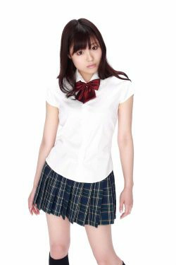 Yuuna Takamiya 高宮優南《美脚☆女子大生》 [YS Web] Vol.383(48P)
