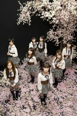 AKB48《フレフレニッポン！》 [YS Web] Vol.405(78P)