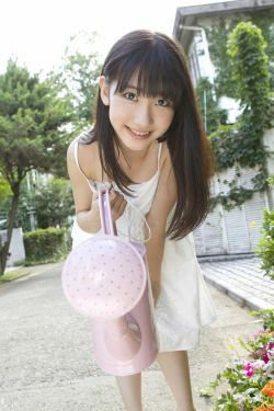 柏木由紀《隣のゆきりん》 [YS Web] Vol.420(40P)