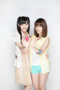 大島優子渡辺麻友《ゆうことまゆゆのサマーバケーション》 [YS Web] Vol.435(64P)