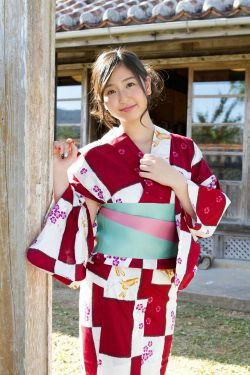 村上友梨《たわわに実った...真夏の果実！》 [YS Web] Vol.561(91P)