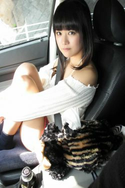 东江日香理あがりえひかり《ぷるぷる遊戲》 [YS Web] Vol.599(76P)