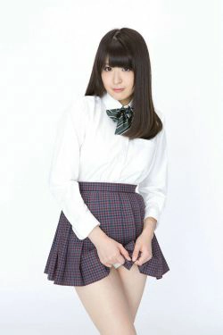 二ノ宫桃《Gカップ！现役ナースが入学！》 [YS Web] Vol.604(49P)