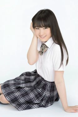 片瀬美月《Gカップはにかみ美少女入学!!》 [YS Web] Vol.665(49P)