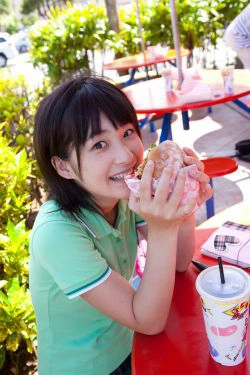 嗣永桃子 Tsugunaga Momoko [Hello! Project Digital Books] Vol.77(115P)
