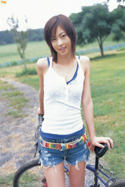 [Bomb.TV] 2005年11月刊 Misako Yasuda 安田美沙子(40P)