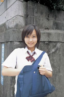 [Bomb.TV] 2006年10月刊 Maki Horikita 堀北真希(50P)
