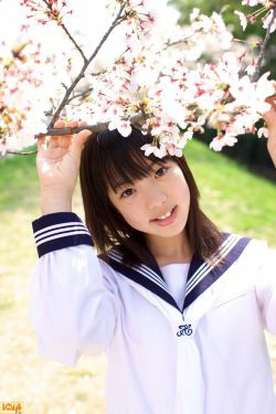 [Bomb.TV] 2008年08月刊 山下菜菜子新実菜々子 Nanako Niimi(36P)