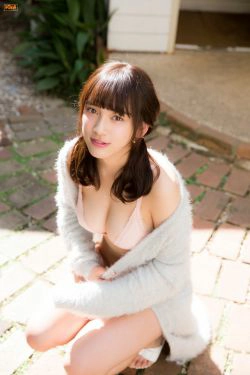 都丸紗也華《まんまるなおんなのこ》 [Bomb.TV] 2015年12月号(135P)